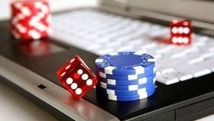 မြန်မာ Online Slots ဂိမ်း Reels စလော့ ကစားနေပုံ